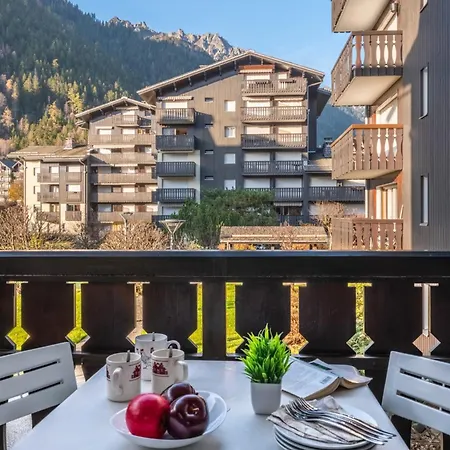 Charming With Balcony Near The Slopes Apartment